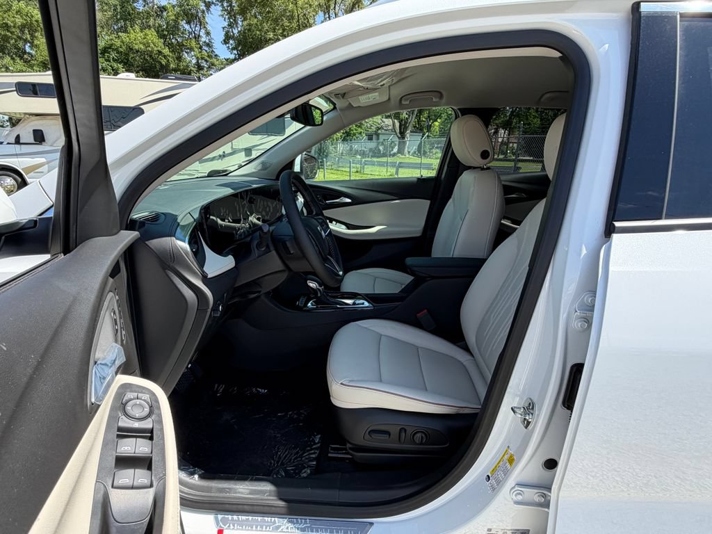 New 2026 Buick Encore GX Avenir w/ Avenir Convenience Package AWD/4WD image 18