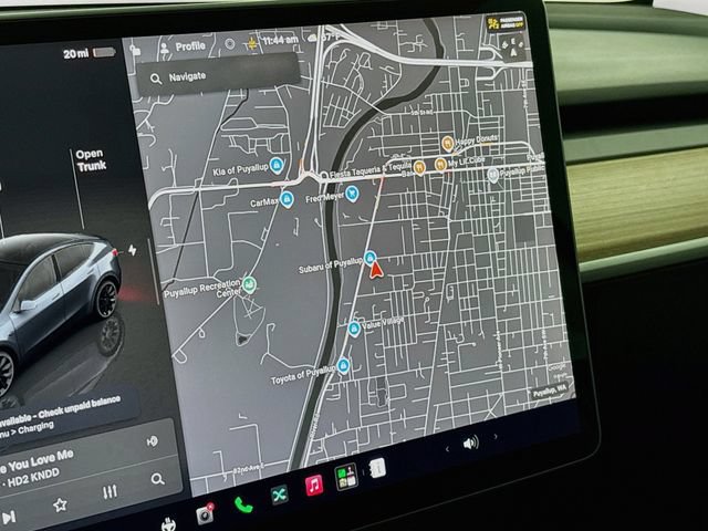 Used 2022 Tesla Model Y Long Range AWD/4WD image 12