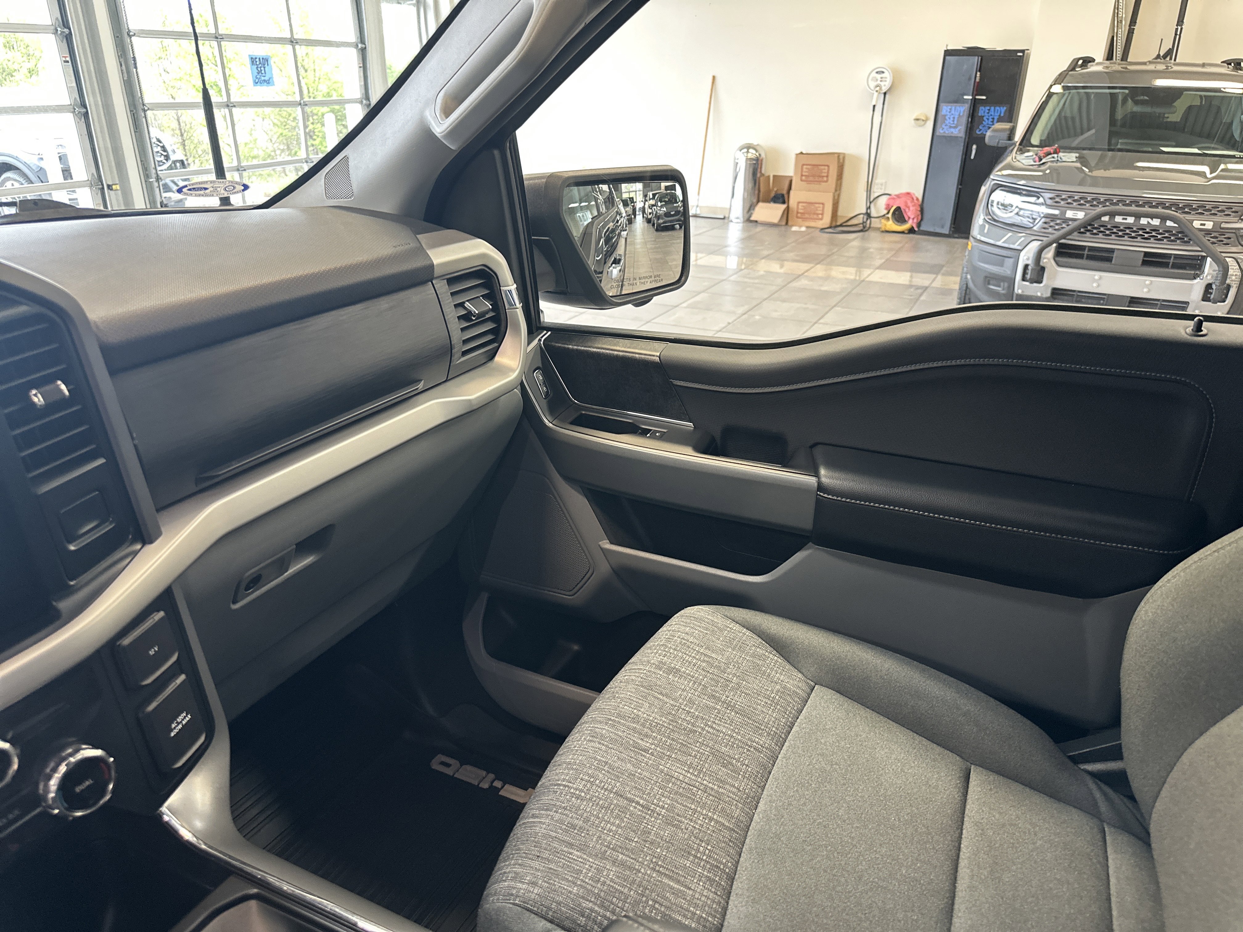 Used 2022 Ford F150 XLT w/ Equipment Group 302A High AWD/4WD image 27