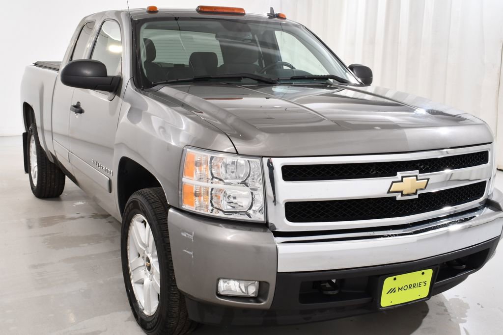 Used 2008 Chevrolet Silverado 1500 LT w/ All Star Edition RWD image 4