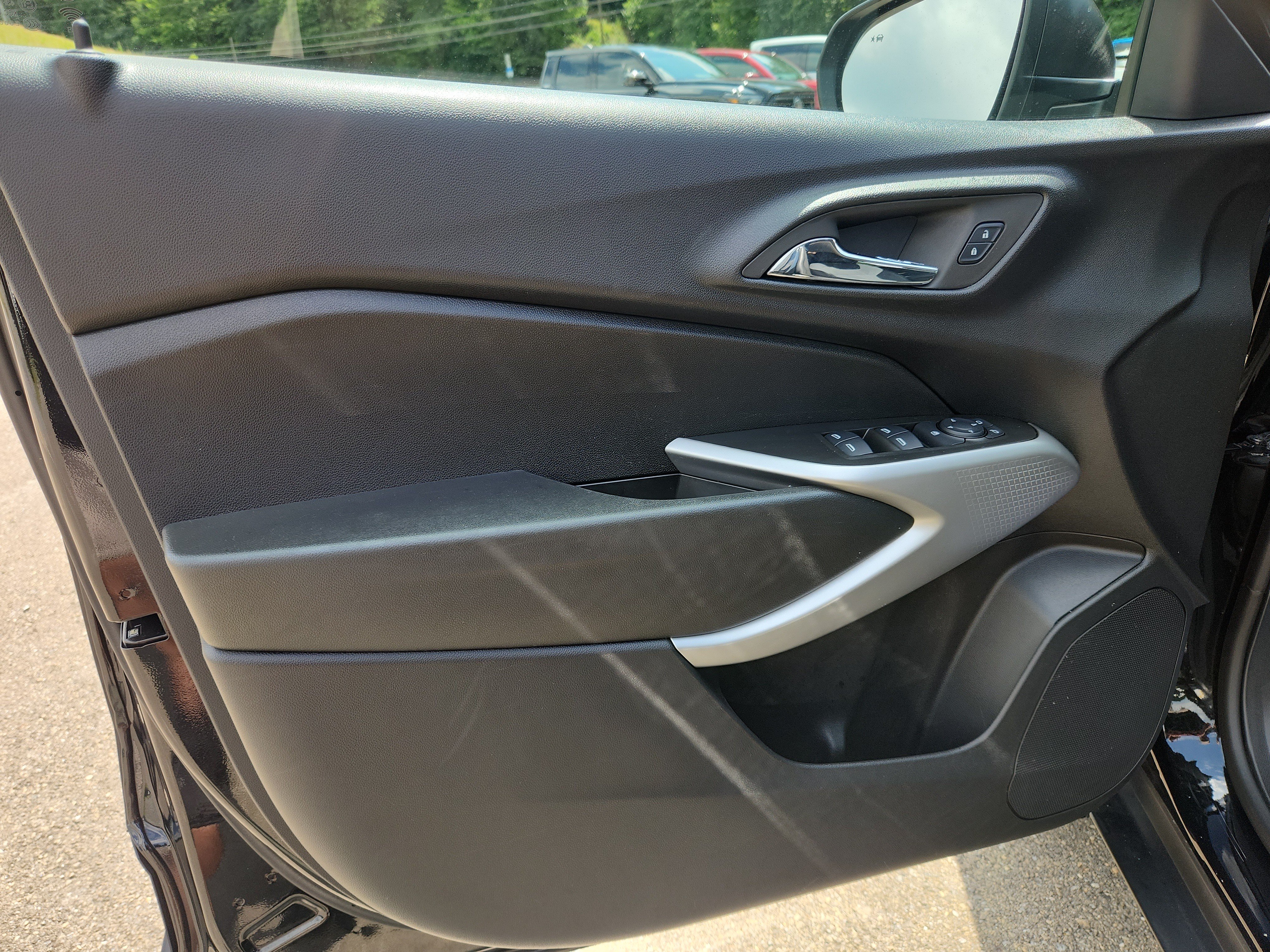 Used 2024 Chevrolet Trax LS w/ Driver Confidence Package FWD image 21