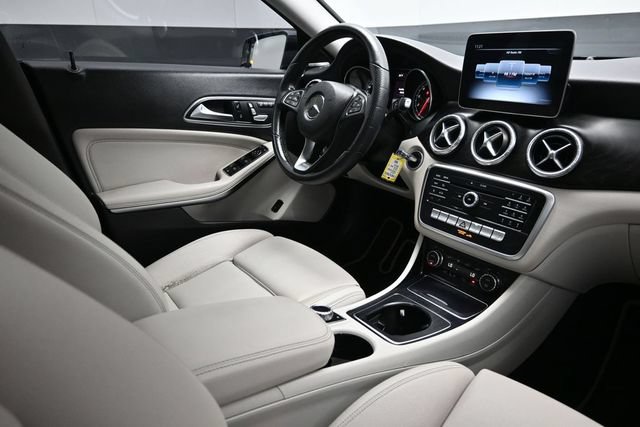 Used 2019 Mercedes-Benz CLA 250 4MATIC image 14