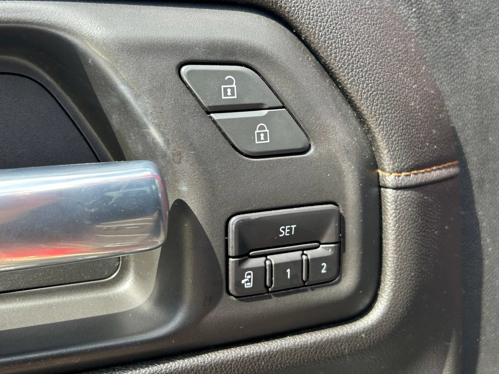 Used 2021 GMC Sierra 1500 AT4 w/ AT4 Preferred Package AWD/4WD image 25