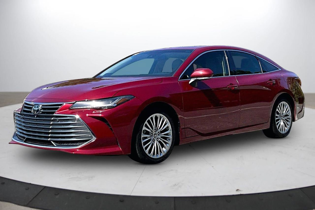 Used 2019 Toyota Avalon Limited w/ Advanced Safety Package FWD image 4