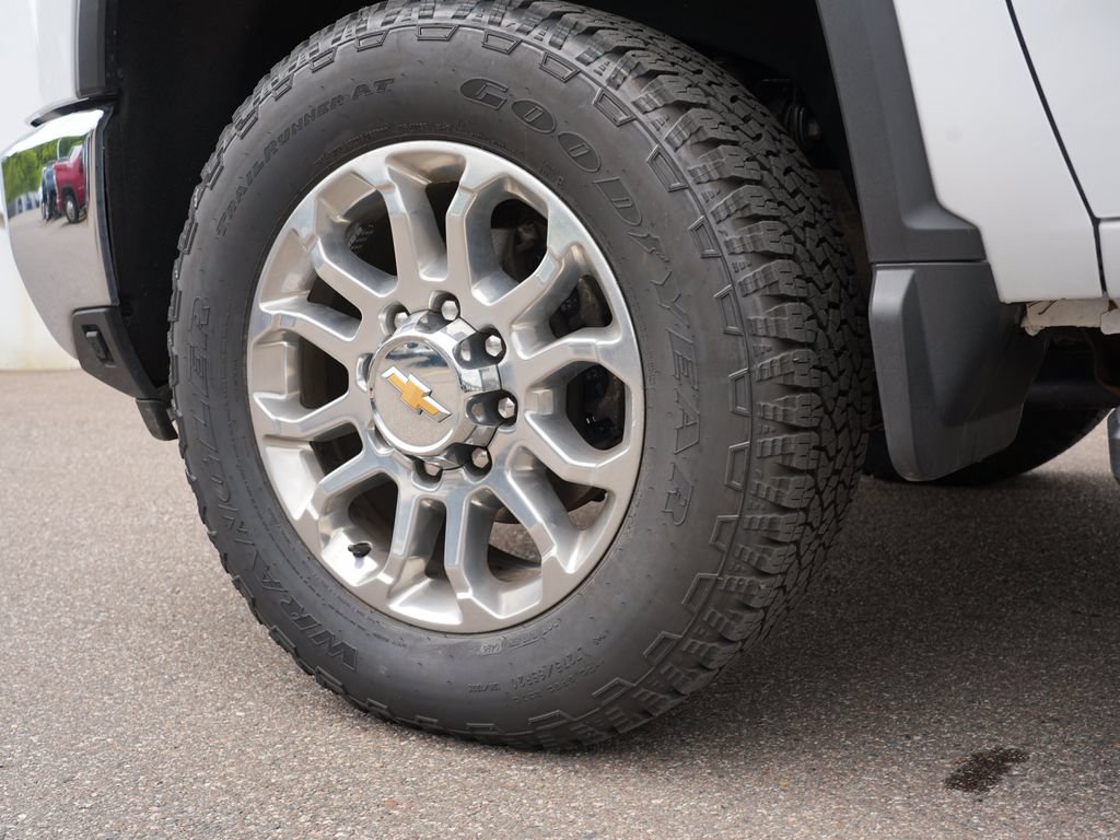 Used 2024 Chevrolet Silverado 3500 LTZ w/ LTZ Plus Package AWD/4WD image 33