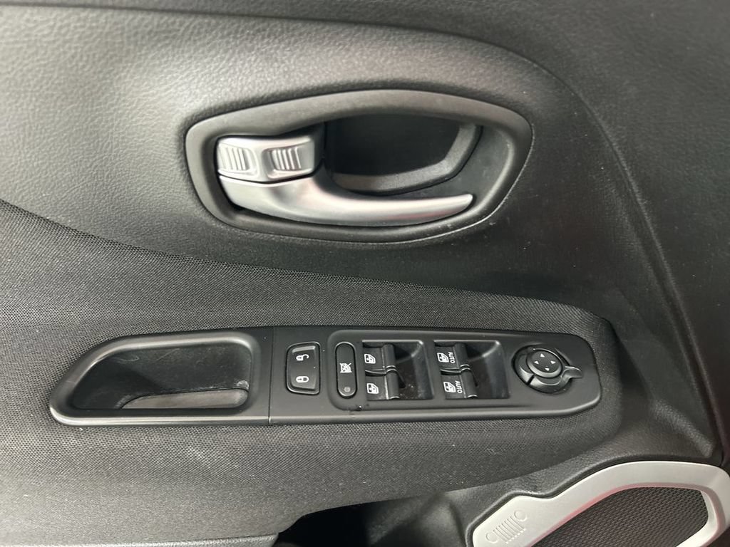 Used 2018 Jeep Renegade Sport w/ Power & Air Group AWD/4WD image 11