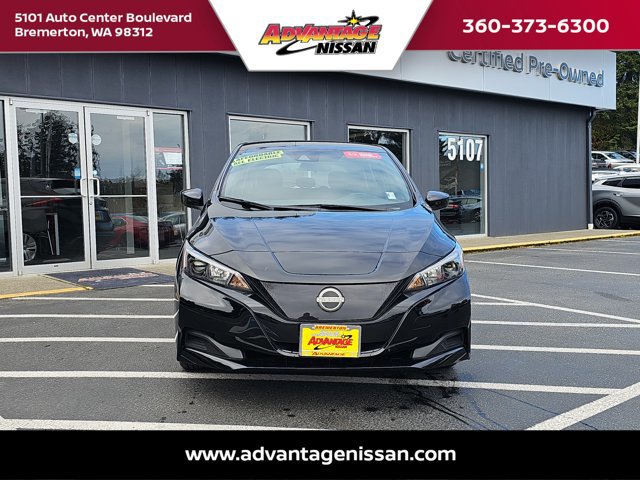 Used 2023 Nissan Leaf S image 8