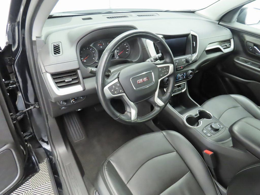 Used 2023 GMC Terrain SLT image 9