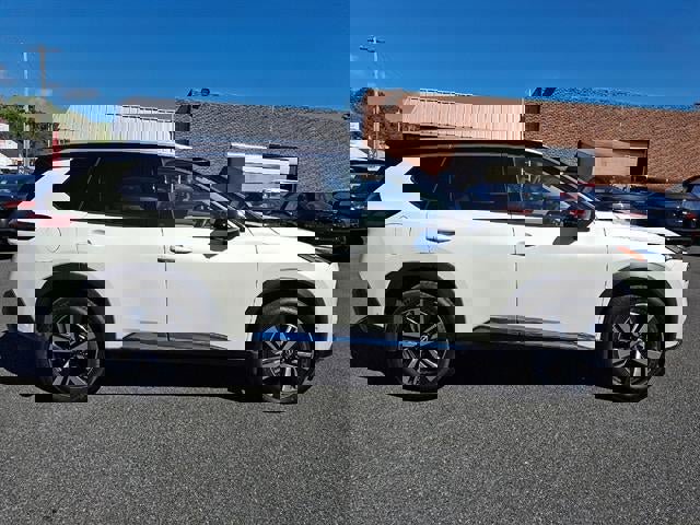 Used 2022 Nissan Rogue SL w/ SL Premium Package image 40