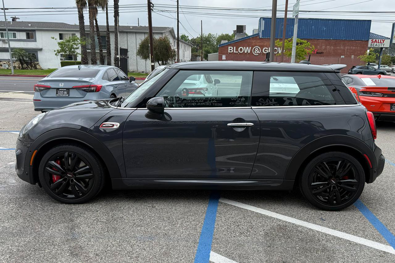 Used 2019 MINI Cooper John Cooper Works w/ Premium Package FWD image 9
