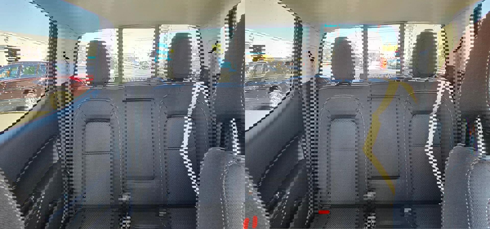 Used 2022 Chevrolet Colorado LT w/ LT Convenience Package image 11