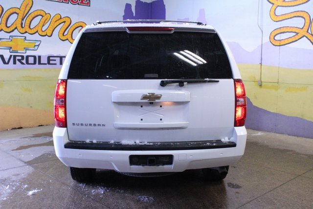 Used 2010 Chevrolet Suburban 2500 LT image 7