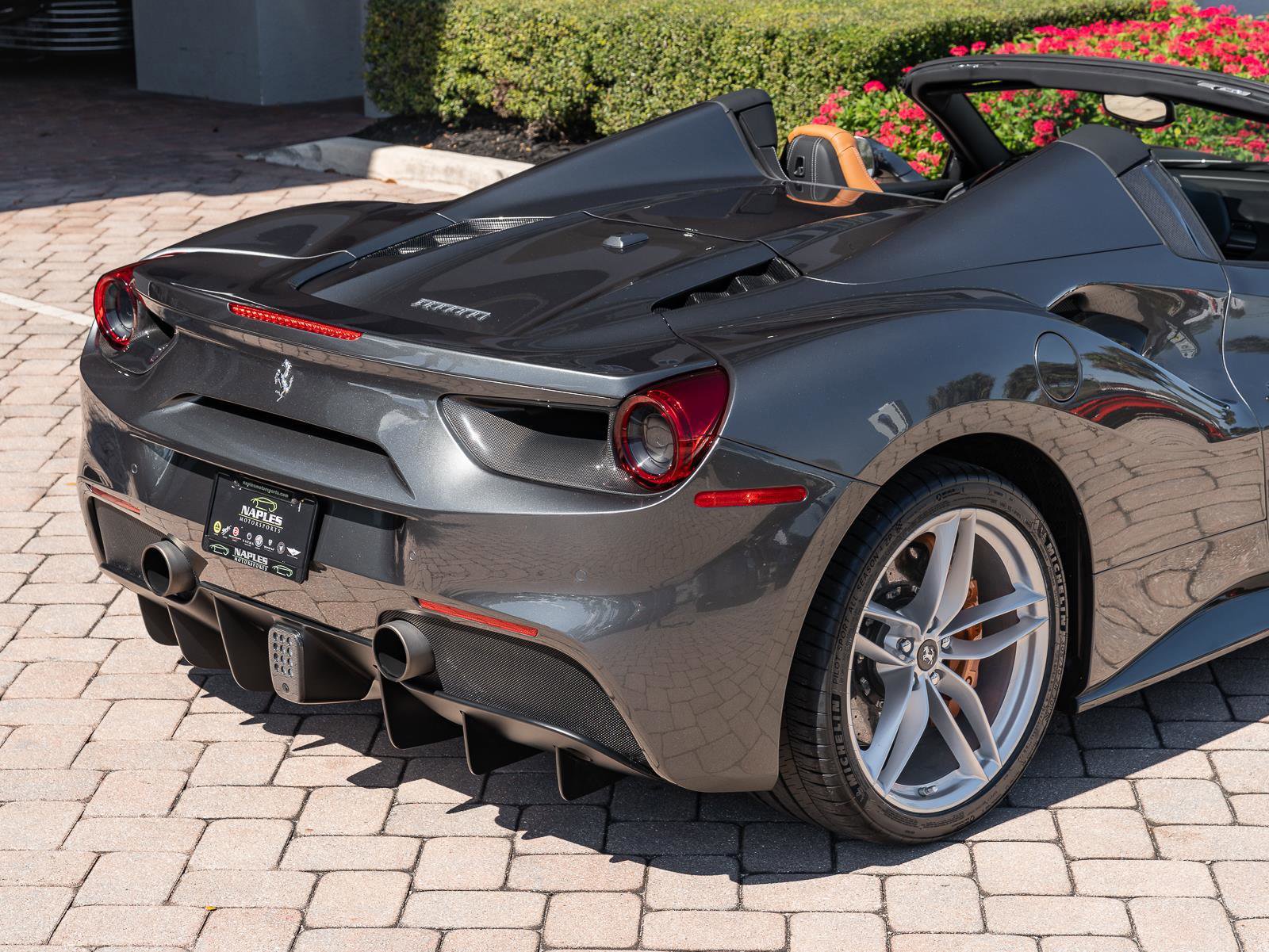 Used 2018 Ferrari 488 Spider image 57