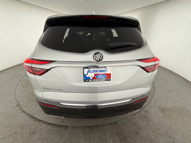 Used 2020 Buick Enclave Essence w/ Sound and Sites Package image 4