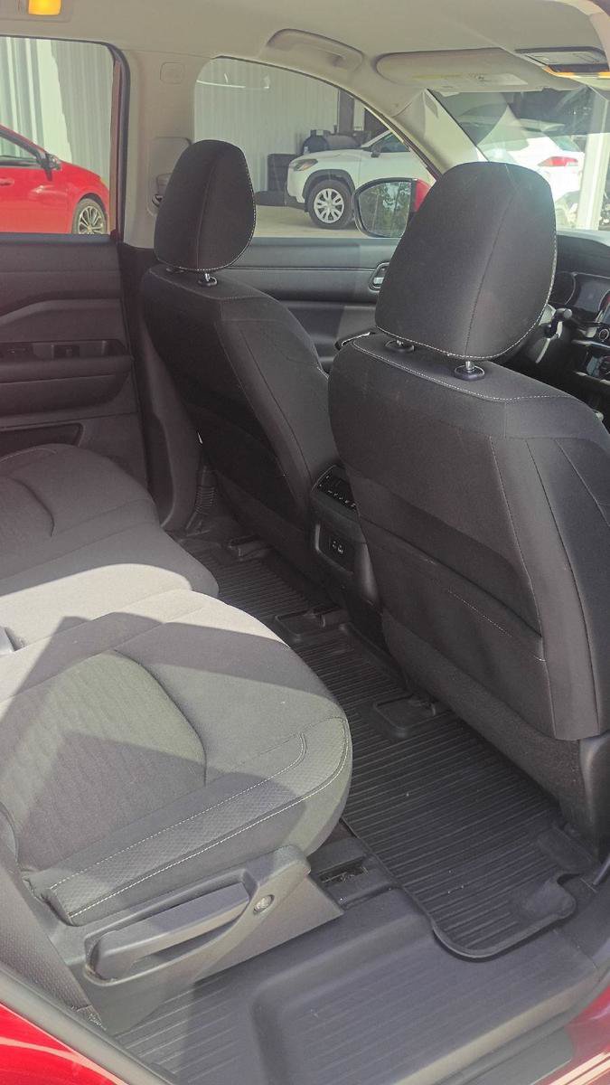 Used 2022 Nissan Pathfinder SV w/ SV Black Package FWD image 19