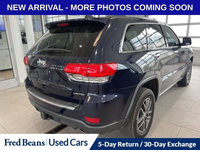 Used 2017 Jeep Grand Cherokee Limited AWD/4WD image 4
