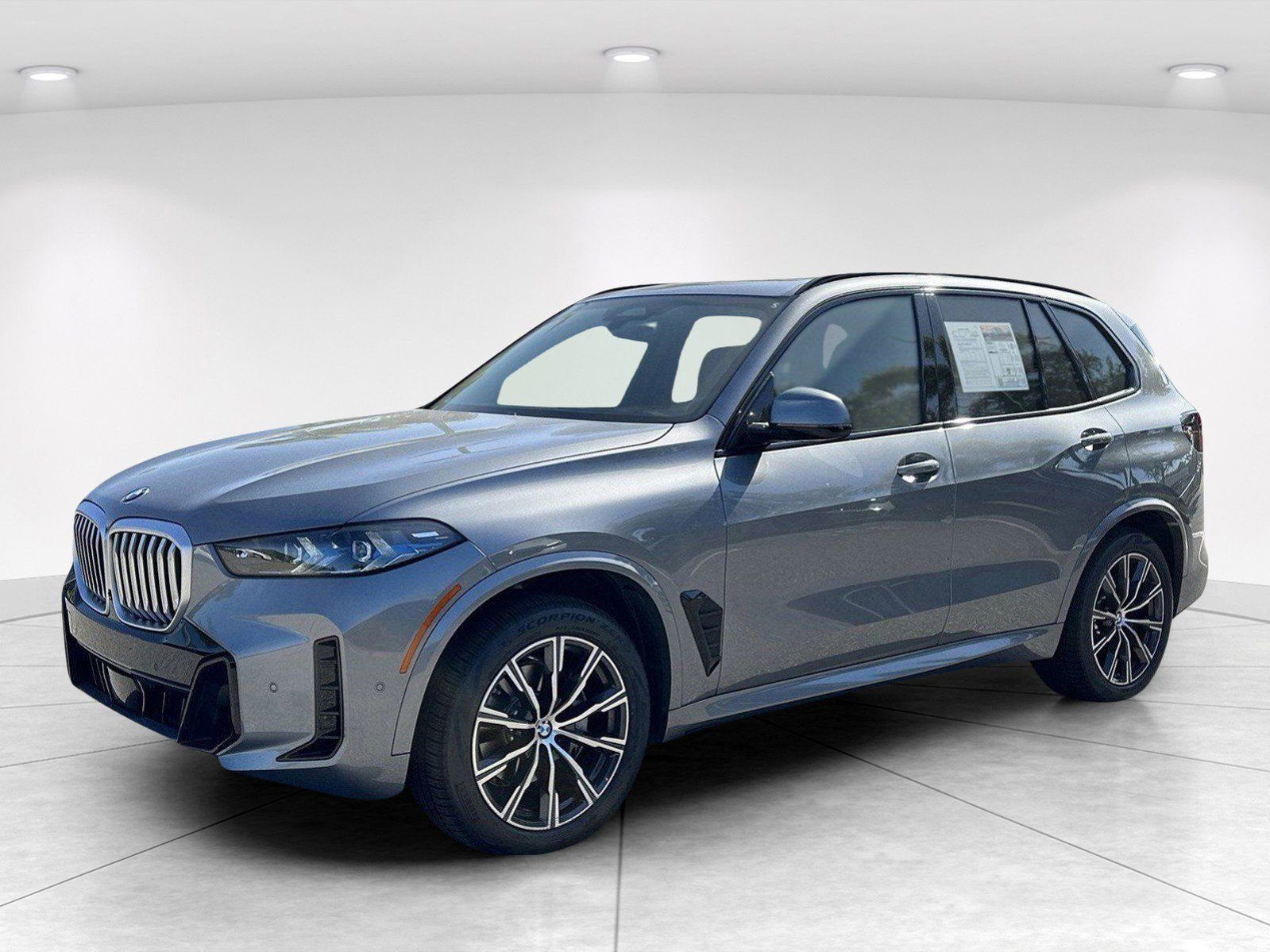 Certified 2025 BMW X5 xDrive40i AWD/4WD image 8