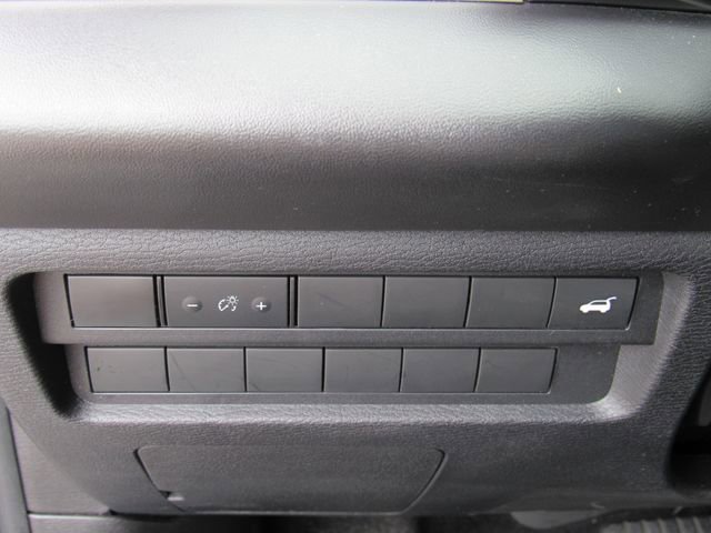 Used 2023 Mitsubishi Outlander SE image 33