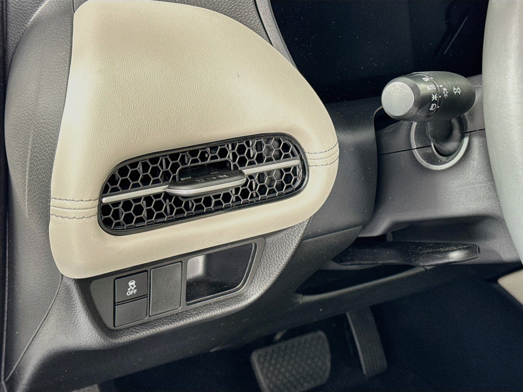 Certified 2024 Honda HR-V EX-L image 10