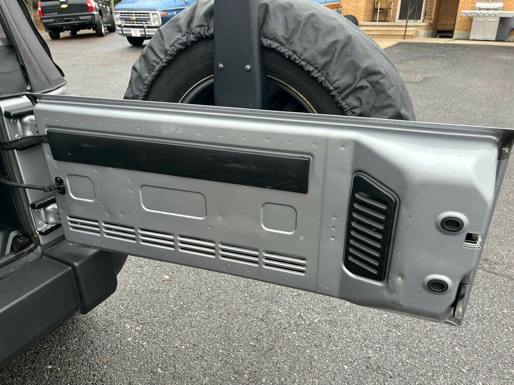 Used 2018 Jeep Wrangler Sport image 26