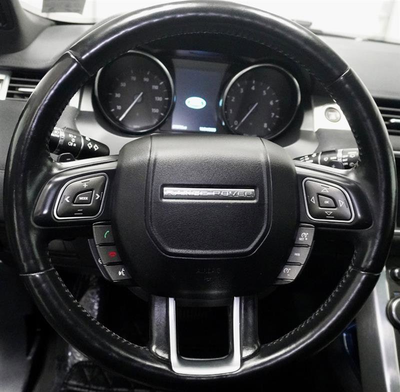 Used 2017 Land Rover Range Rover Evoque SE image 12
