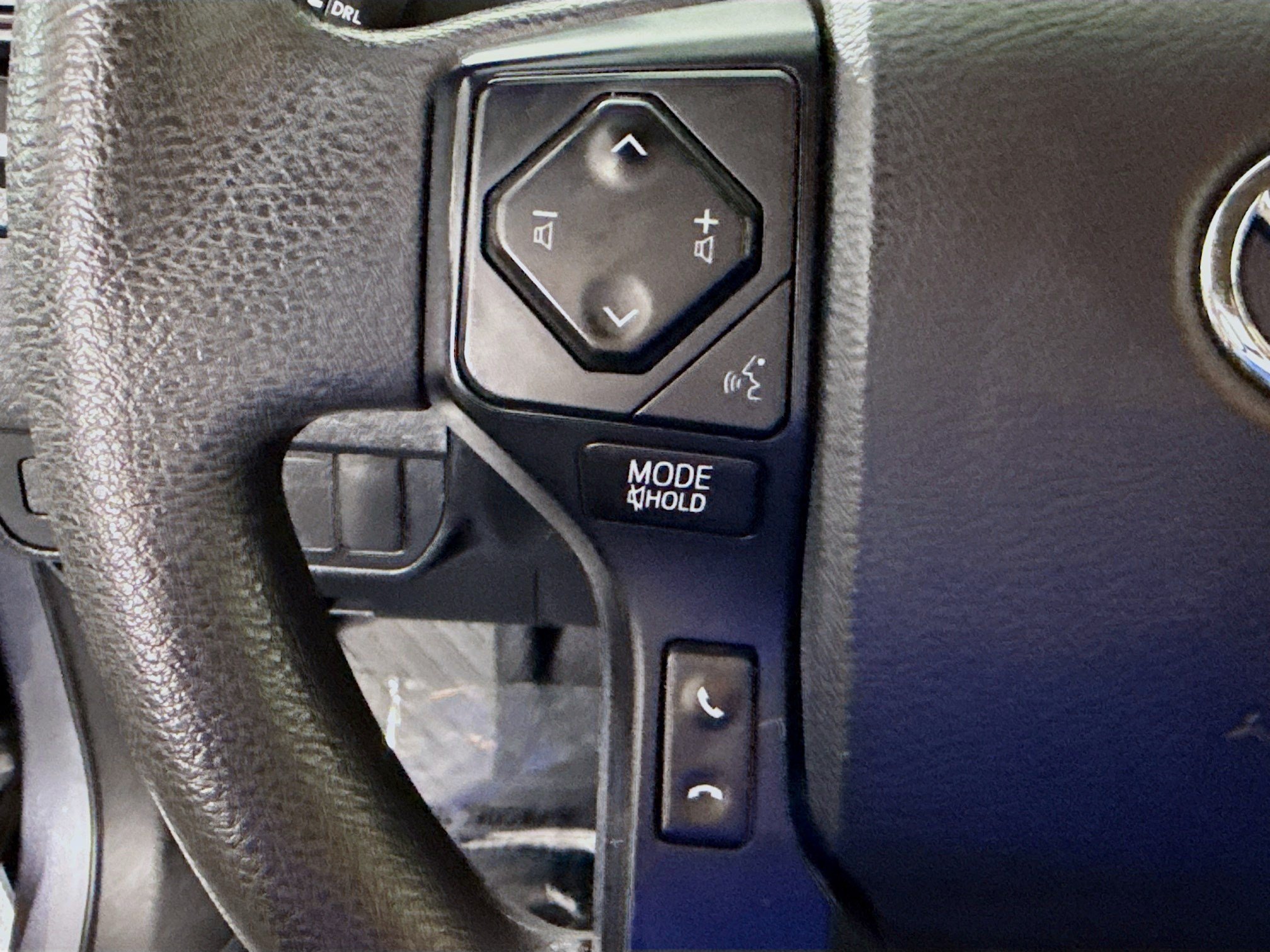 Used 2020 Toyota Tacoma SR w/ SX Package AWD/4WD image 14