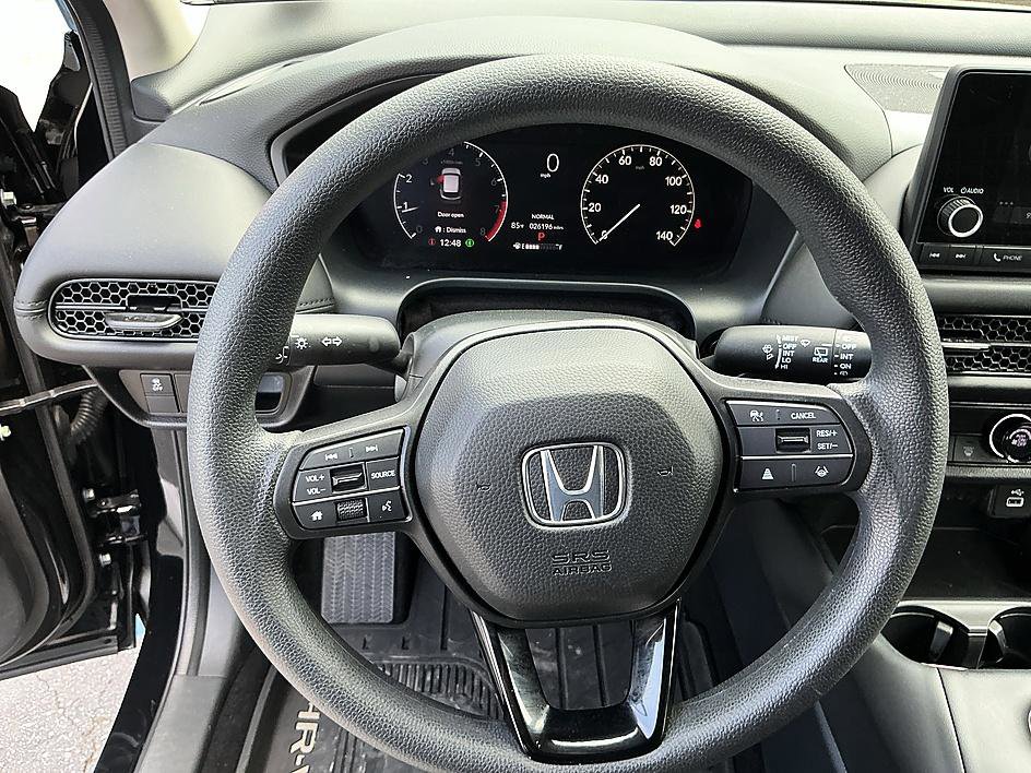 Used 2025 Honda HR-V LX image 14
