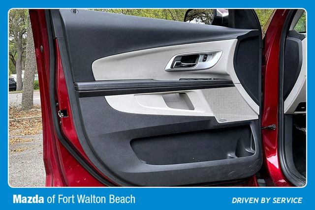 Used 2017 Chevrolet Equinox Premier w/ Enhanced Convenience Package image 17