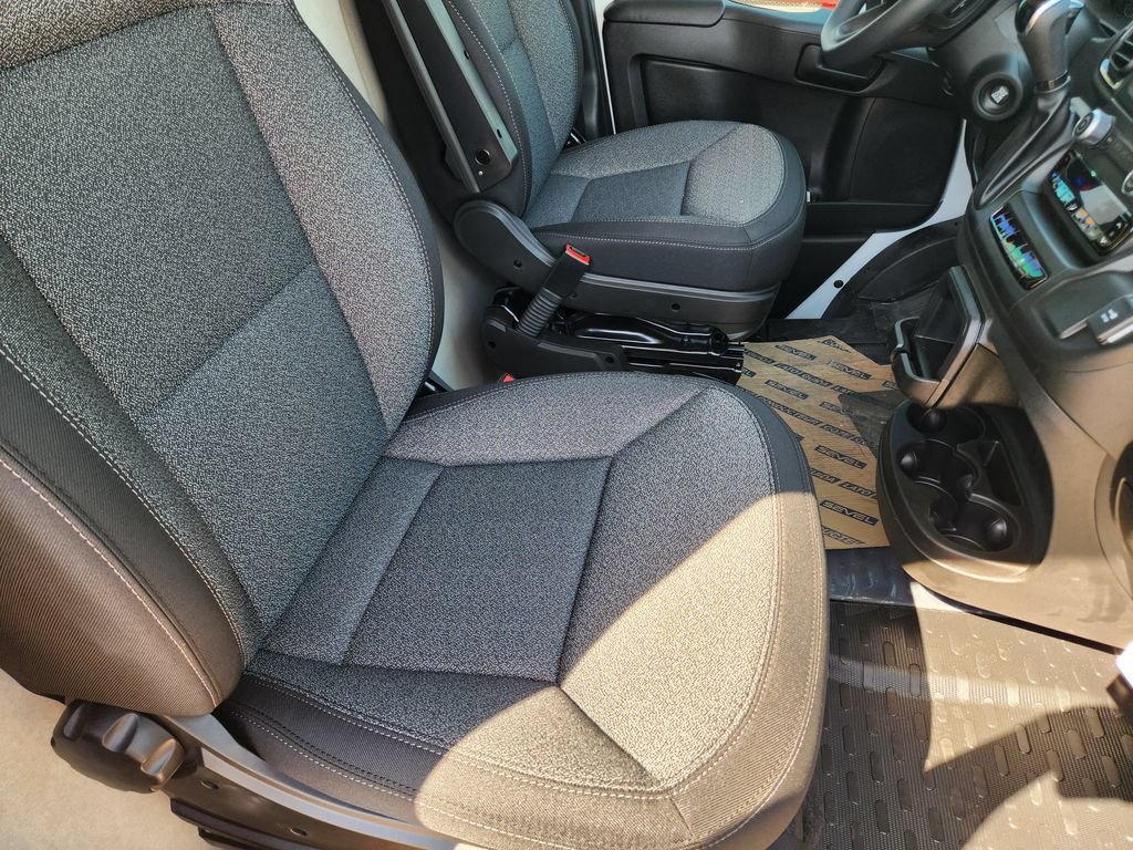 New 2026 RAM ProMaster 2500 w/ Convenience Group FWD image 9