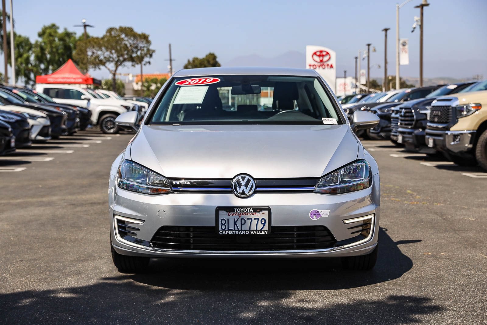 Used 2019 Volkswagen e-Golf SE w/ Driver Assistance Package FWD image 2