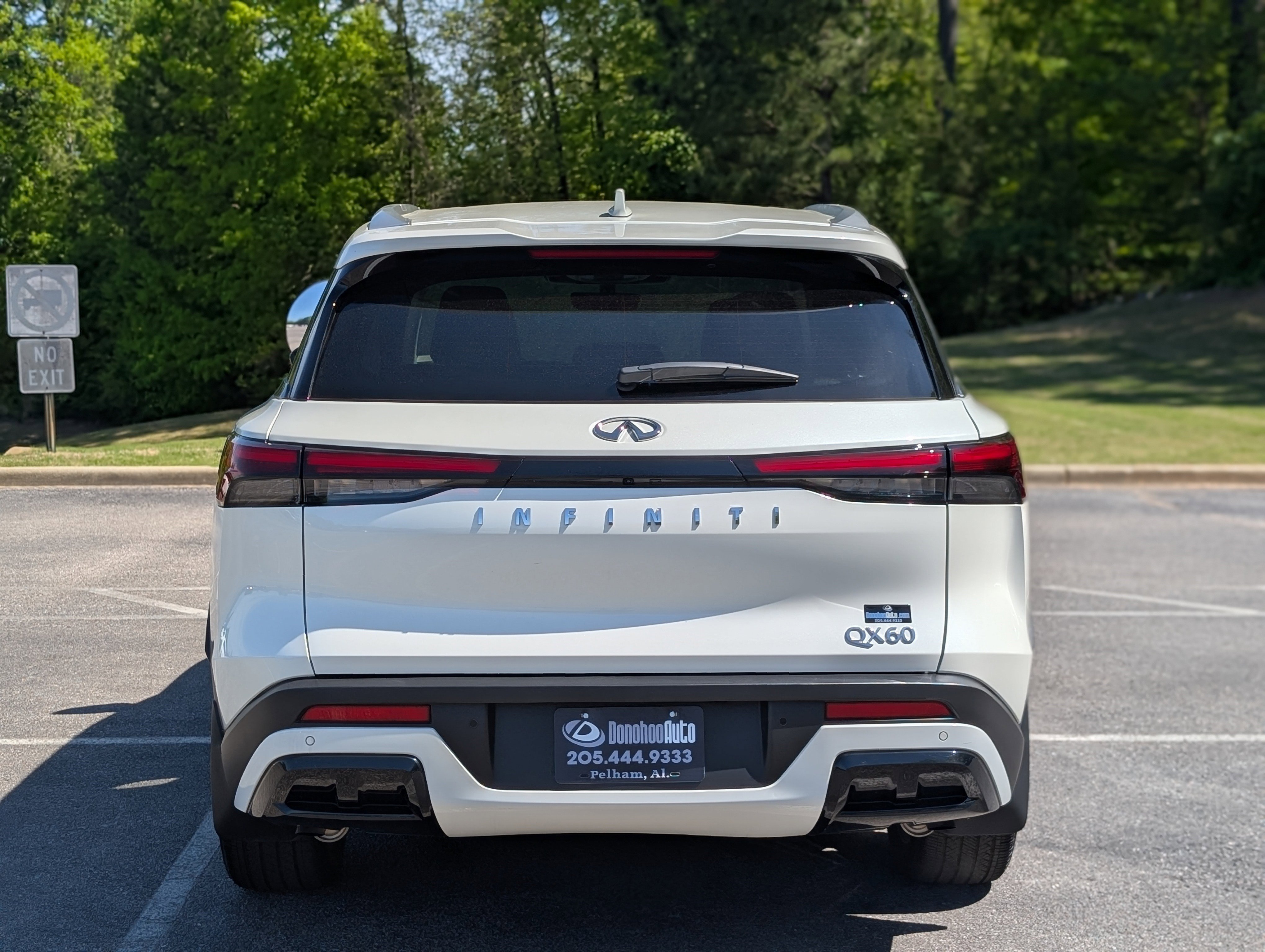 Used 2025 INFINITI QX60 Luxe FWD image 8