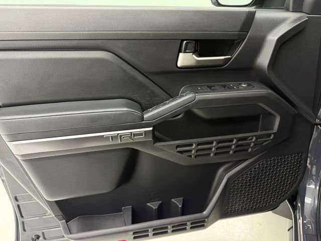 Used 2024 Toyota Tacoma TRD Sport AWD/4WD image 30