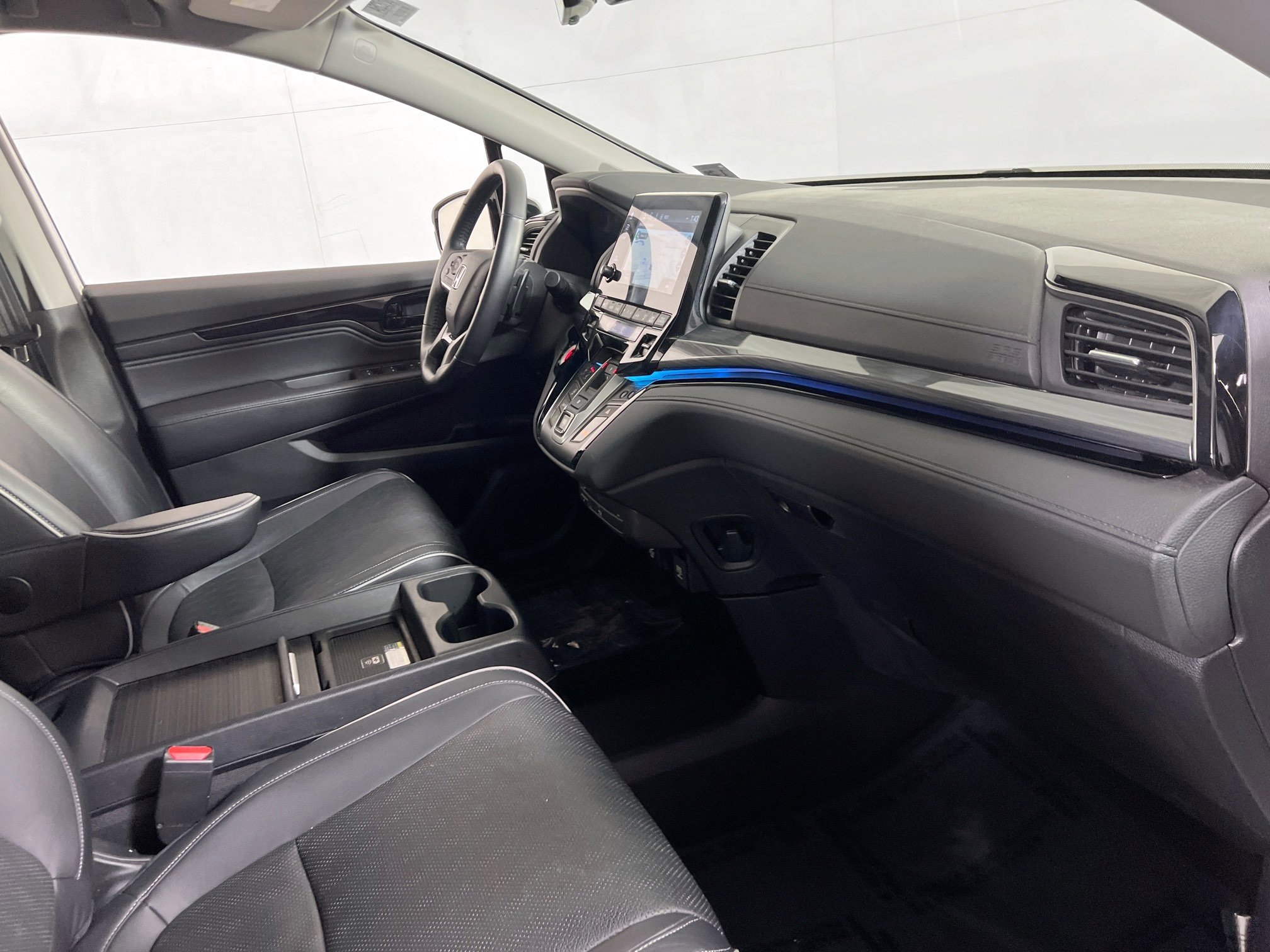 Used 2023 Honda Odyssey Elite image 32