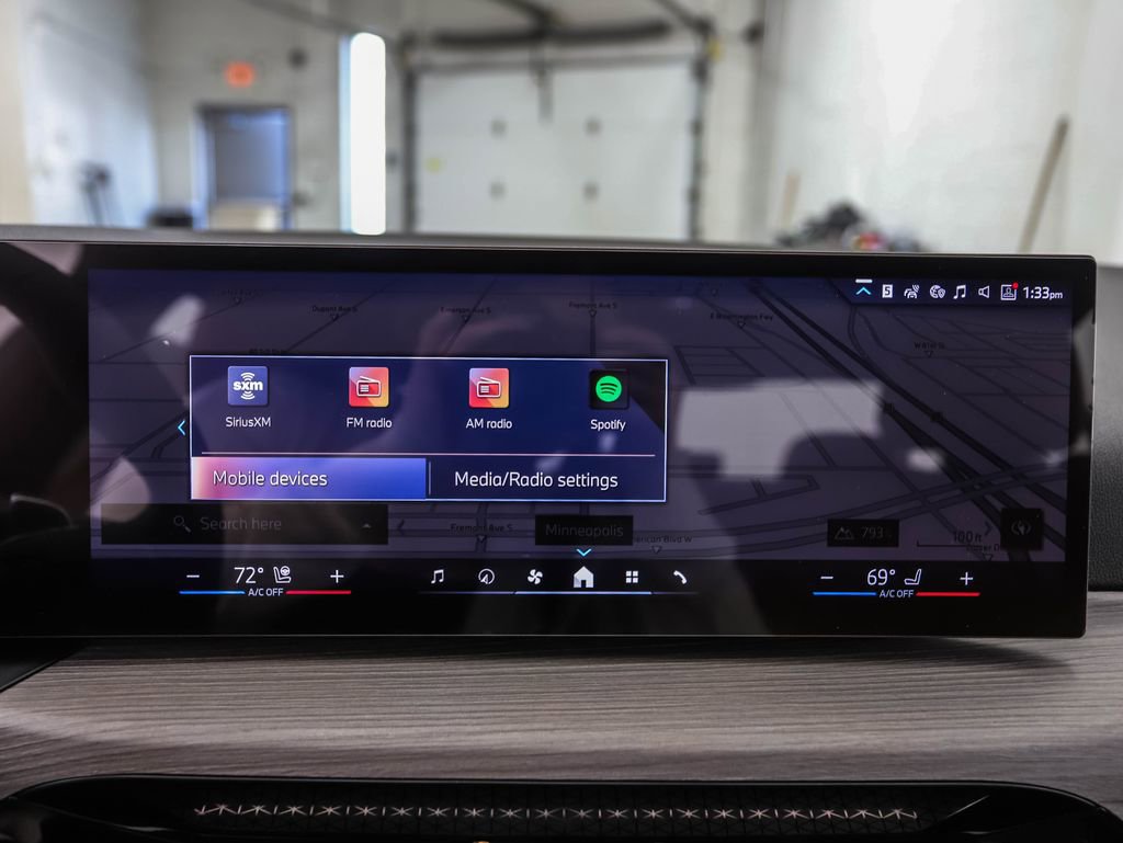 New 2026 BMW 330i xDrive Sedan w/ Convenience Package image 17