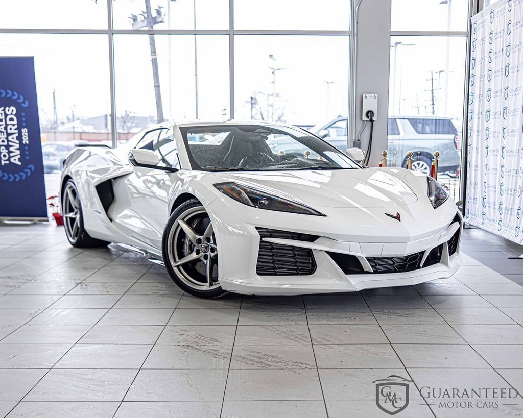 Used 2024 Chevrolet Corvette E-Ray AWD/4WD image 3
