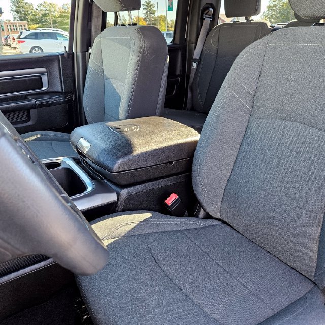 Used 2022 RAM 1500 Warlock AWD/4WD image 17
