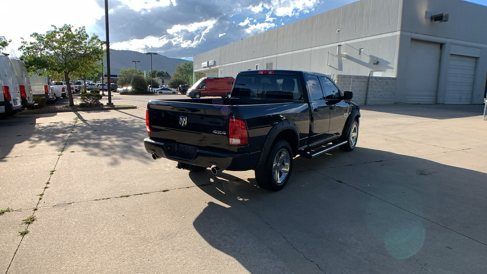 Used 2017 RAM 1500 Express AWD/4WD image 5