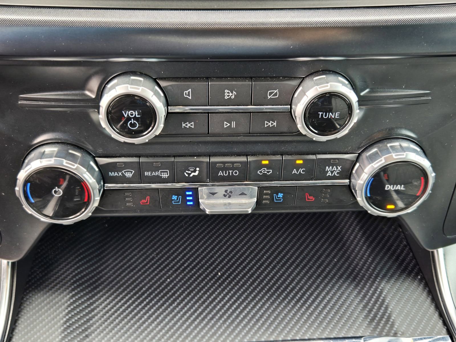 Used 2023 Ford F150 Limited AWD/4WD image 18