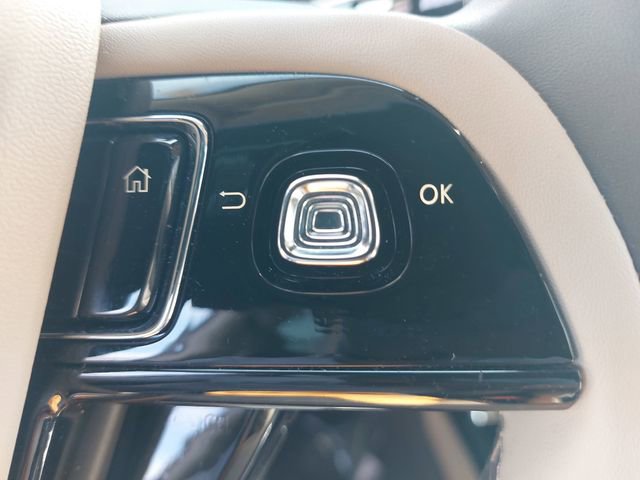 Used 2023 Lincoln Corsair AWD w/ Equipment Group 101A image 18