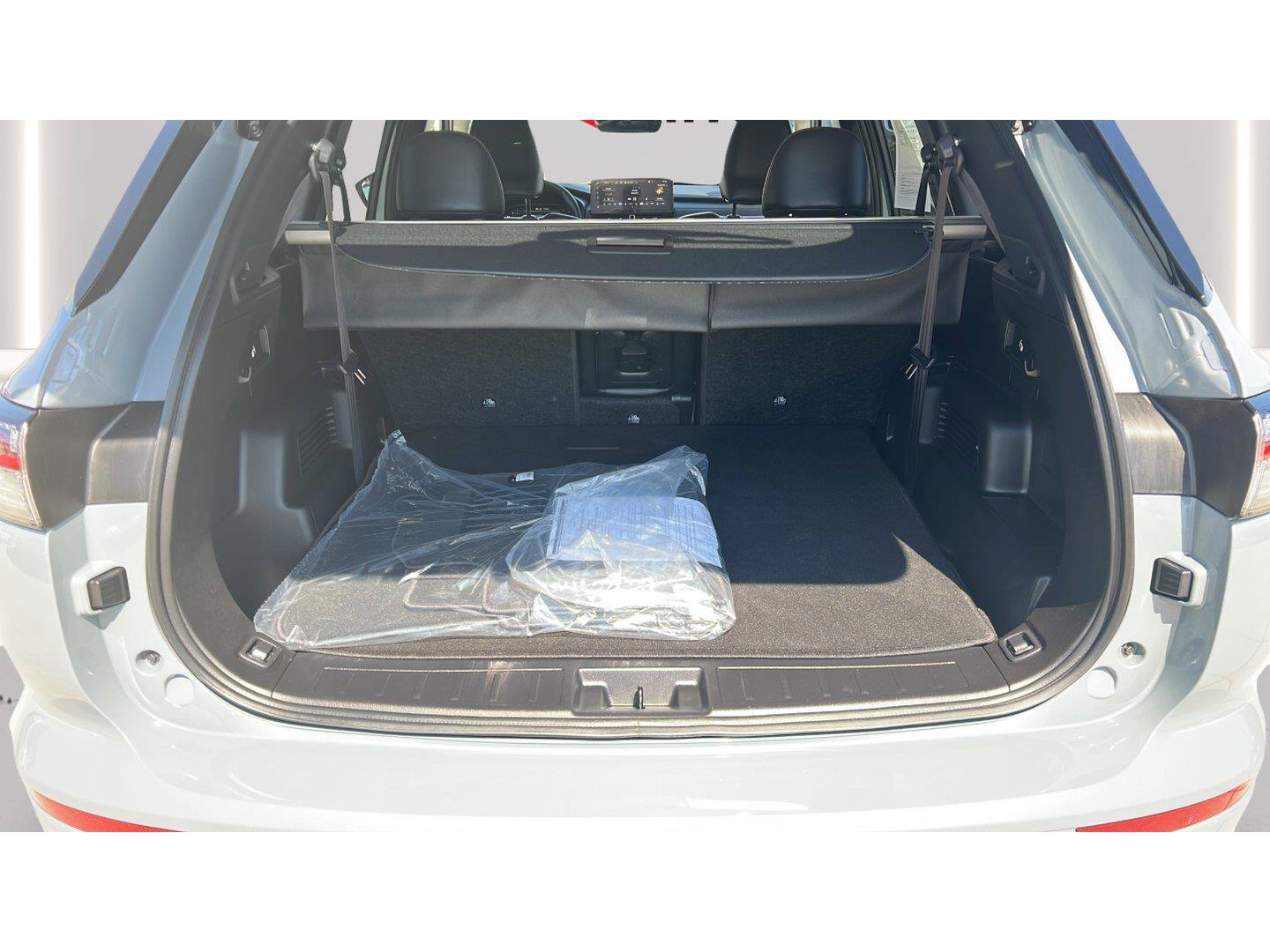 Used 2026 Mitsubishi Outlander SEL FWD image 17