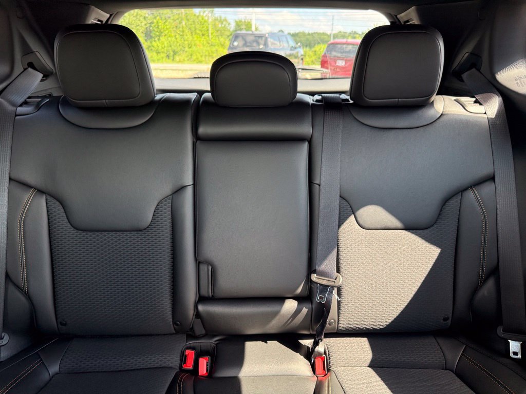 New 2026 Jeep Compass Latitude AWD/4WD image 29