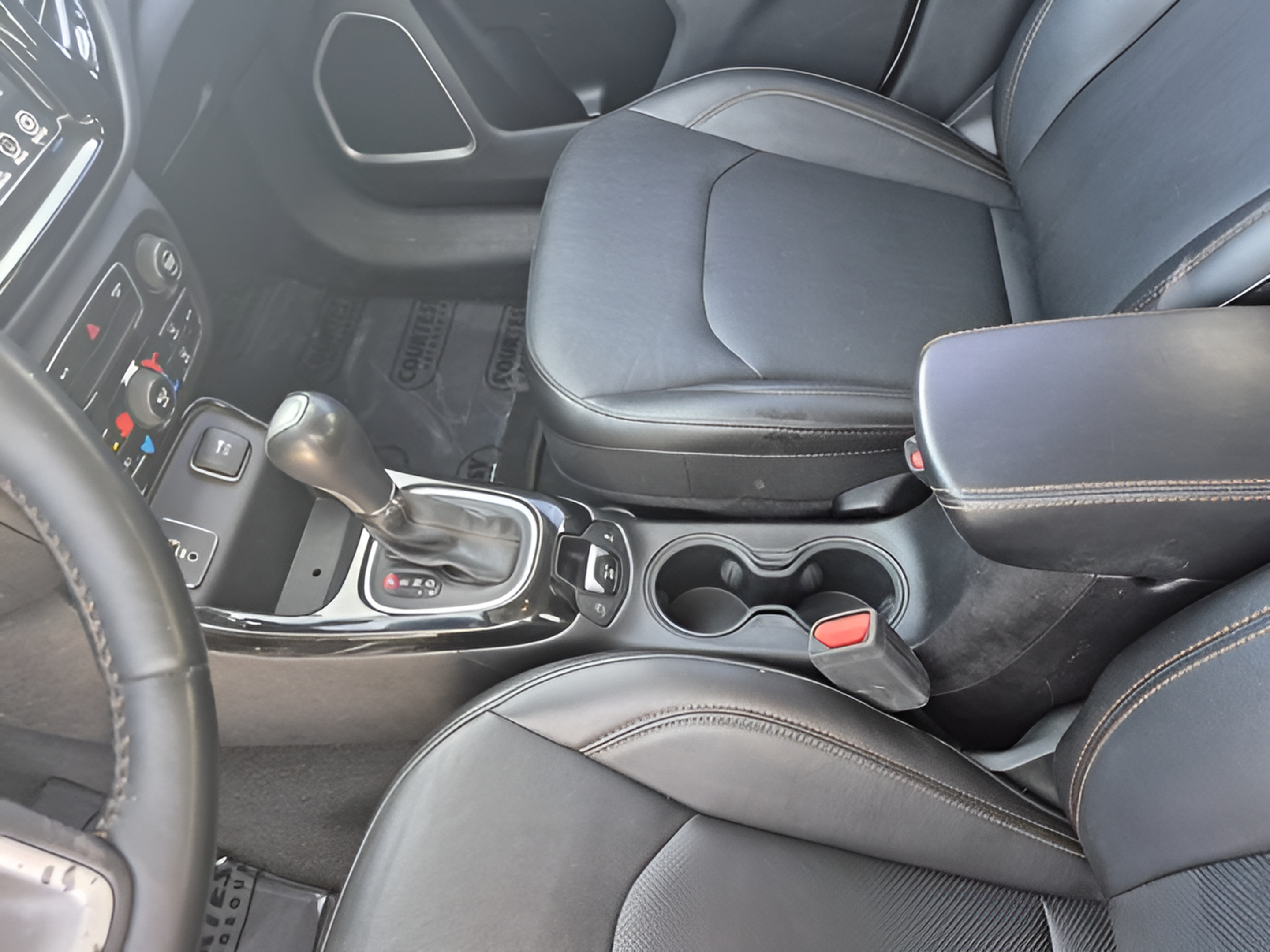 Used 2020 Jeep Compass Limited FWD image 22