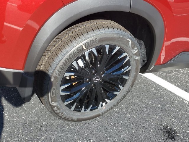 New 2026 Nissan Rogue Dark Armor FWD image 5
