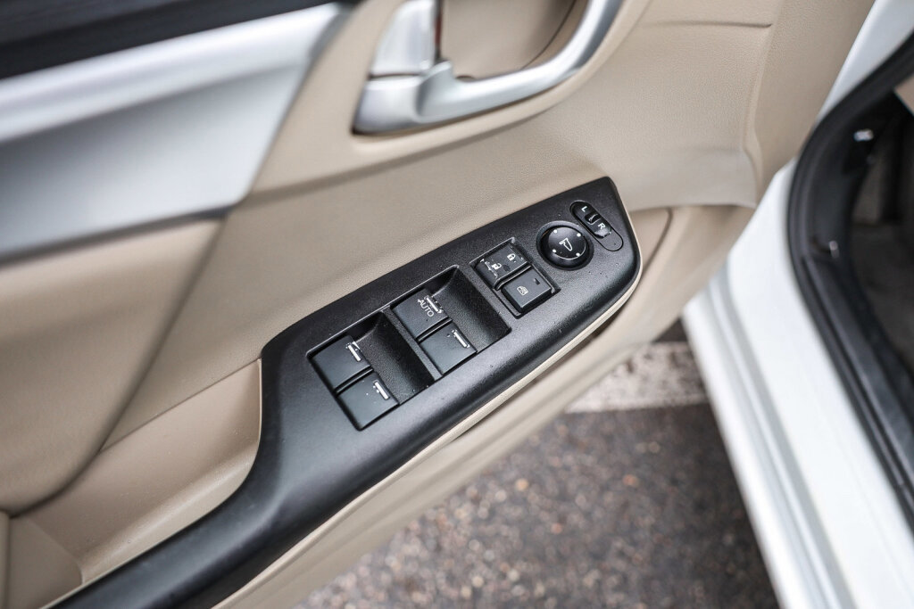 Used 2013 Honda Civic EX-L image 6