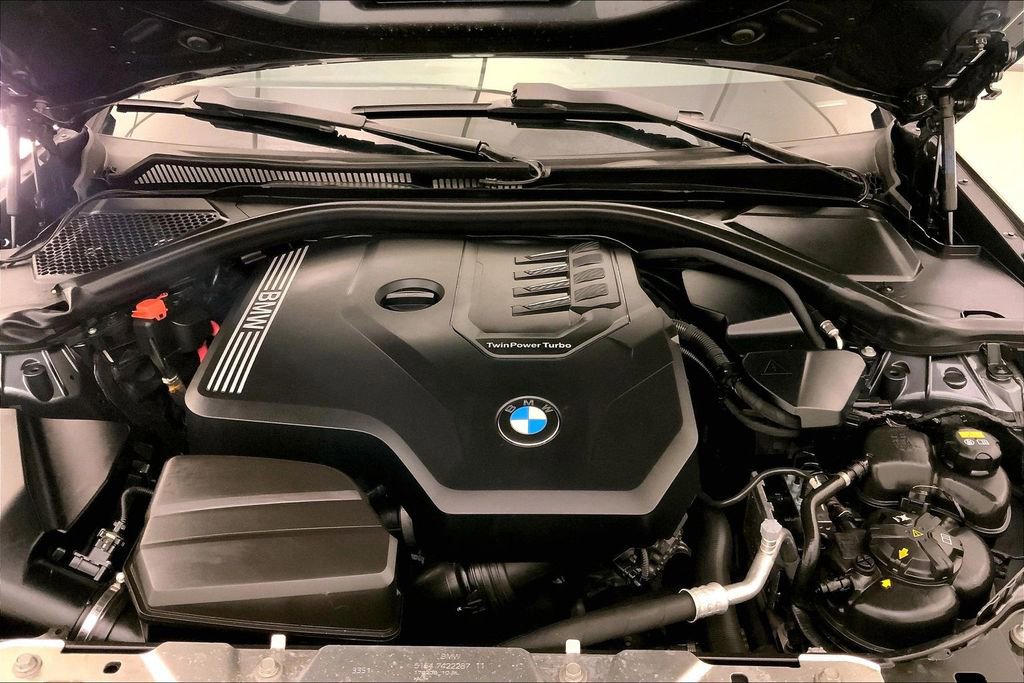 Used 2022 BMW 330i xDrive Sedan w/ Driving Assistance Package AWD/4WD image 9