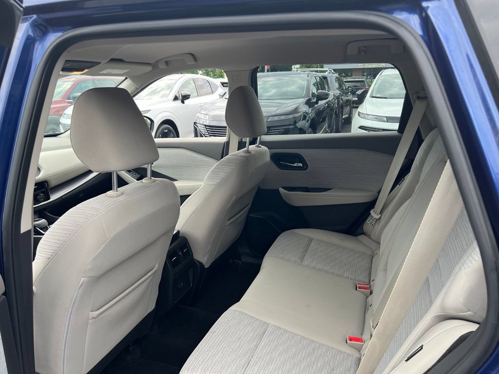 Used 2021 Nissan Rogue SV AWD/4WD image 14