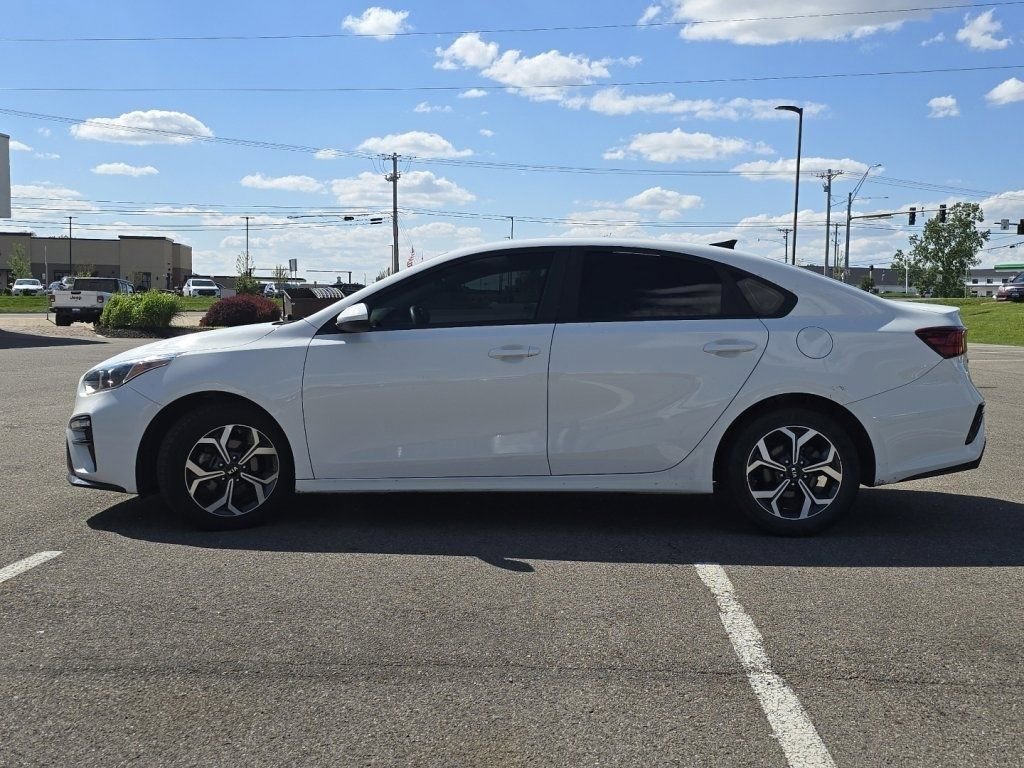 Used 2020 Kia Forte LXS FWD image 9