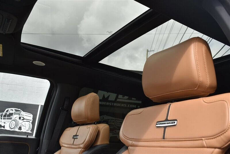 Used 2024 Ford F350 Platinum image 15