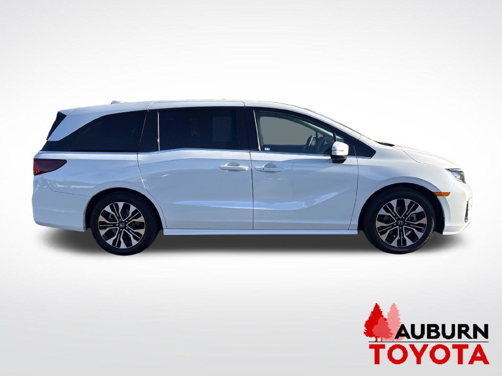 Used 2026 Honda Odyssey Elite image 4