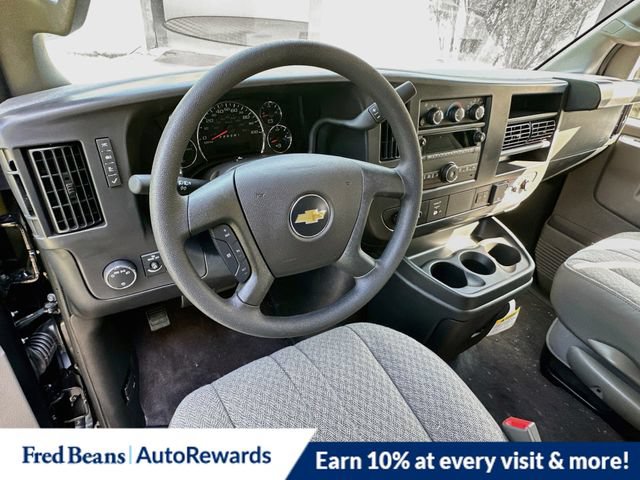 New 2026 Chevrolet Express 3500 LT w/ LT Preferred Equipment Group RWD image 7